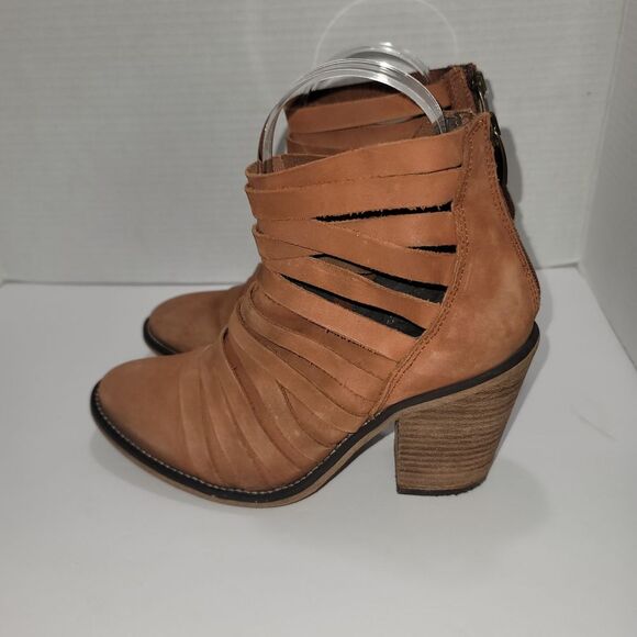 Free People‎ Hybrid Boot Strappy Tan Leather Block Heel Ankle Women's 6 Western - Picture 2 of 9